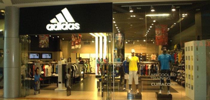 adidas posizioni aperte