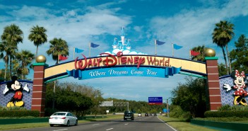 walt_disney_world_resort_entrance