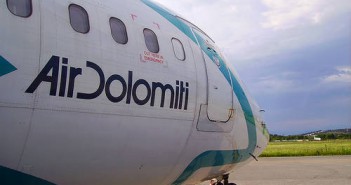 lavoro assistenti di volo non certificati Air Dolomiti