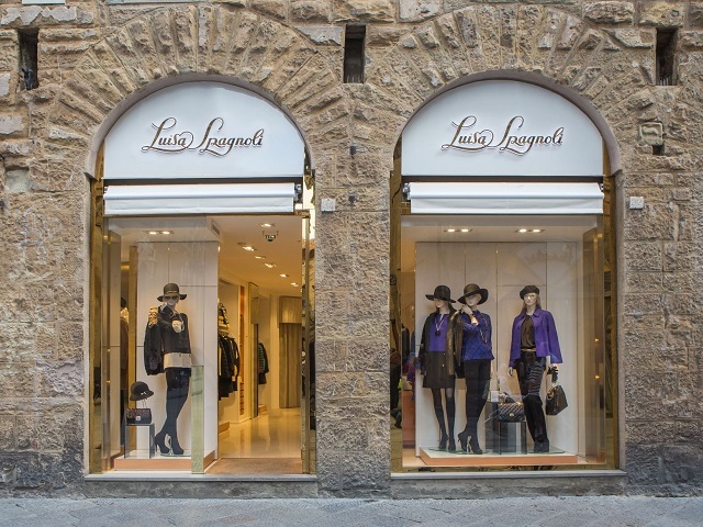 Luisa Spagnoli assume Store manager