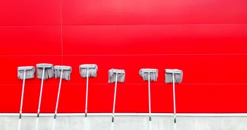 Addetti alle pulizie industriali per Amadori ADDETTI ALLE PULIZIE INDUSTRIALI
